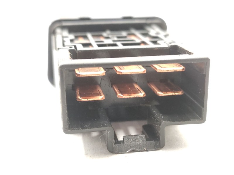 Recambio de interruptor para nissan patrol gr v wagon (y61) 3.0 dti referencia OEM IAM   