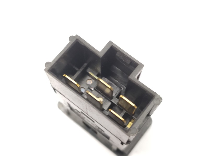 Recambio de interruptor para nissan patrol gr v wagon (y61) 3.0 dti referencia OEM IAM   