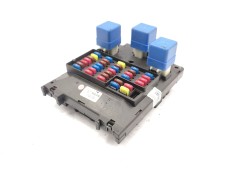 Recambio de caja reles / fusibles para nissan patrol gr v wagon (y61) 3.0 dti referencia OEM IAM   