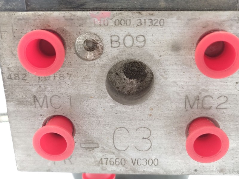 Recambio de abs para nissan patrol gr v wagon (y61) 3.0 dti referencia OEM IAM  47660VC300 