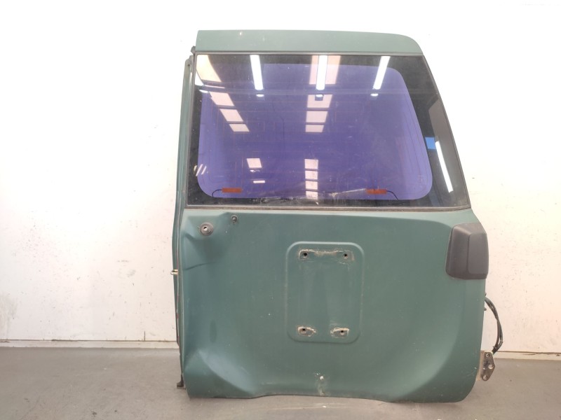 Recambio de porton trasero derecho para nissan patrol gr v wagon (y61) 3.0 dti referencia OEM IAM  90100VB010 