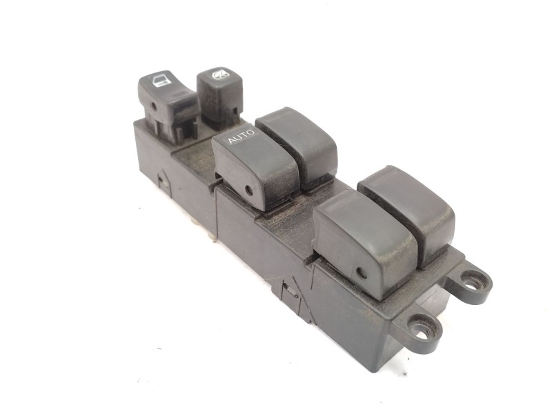 Recambio de mando elevalunas delantero izquierdo para nissan patrol gr v wagon (y61) 3.0 dti referencia OEM IAM  25401VC005 