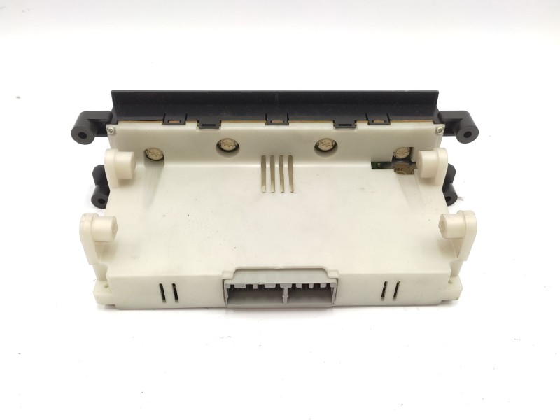 Recambio de mando climatizador para nissan patrol gr v wagon (y61) 3.0 dti referencia OEM IAM  27510VC200 