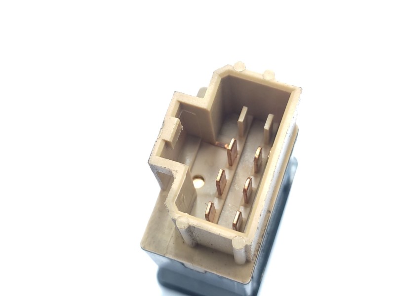 Recambio de interruptor para nissan patrol gr v wagon (y61) 3.0 dti referencia OEM IAM   