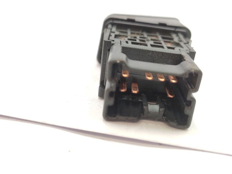 Recambio de interruptor para nissan patrol gr v wagon (y61) 3.0 dti referencia OEM IAM   