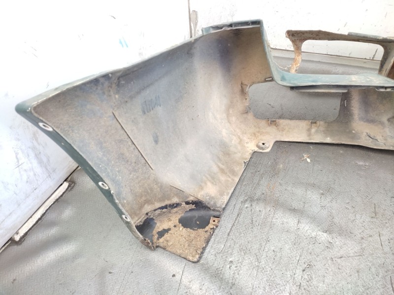 Recambio de paragolpes trasero para nissan patrol gr v wagon (y61) 3.0 dti referencia OEM IAM  85014VC200 