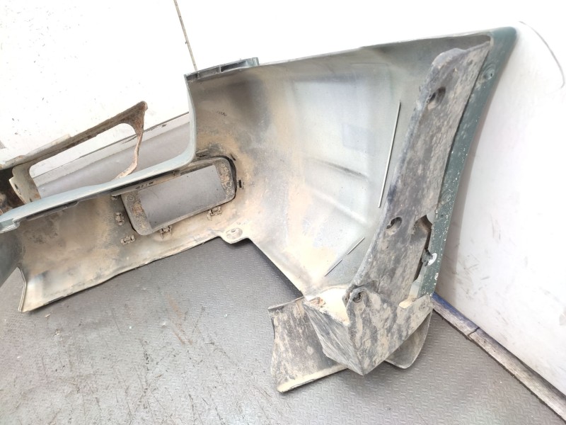 Recambio de paragolpes trasero para nissan patrol gr v wagon (y61) 3.0 dti referencia OEM IAM  85014VC200 