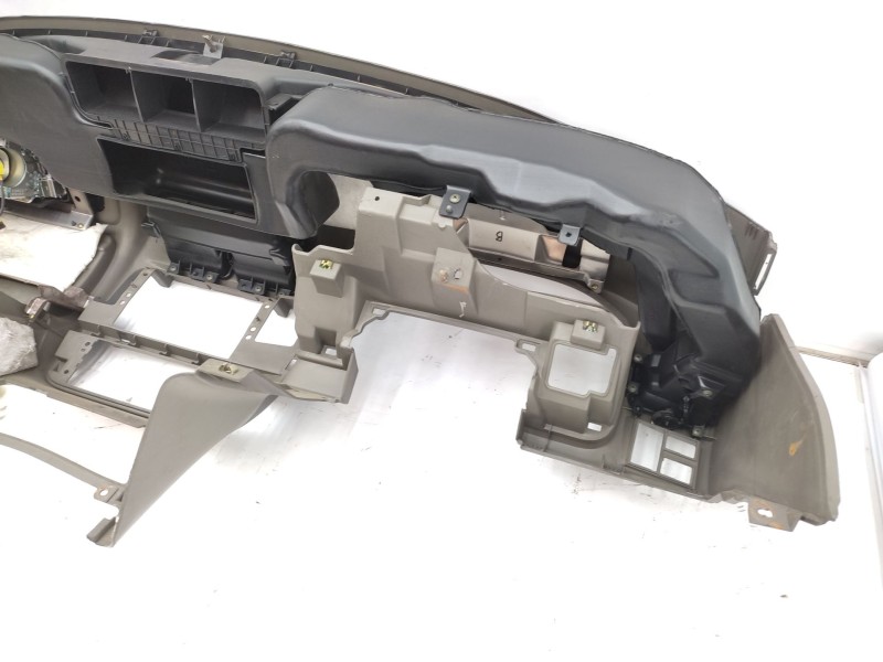 Recambio de salpicadero para nissan patrol gr v wagon (y61) 3.0 dti referencia OEM IAM   