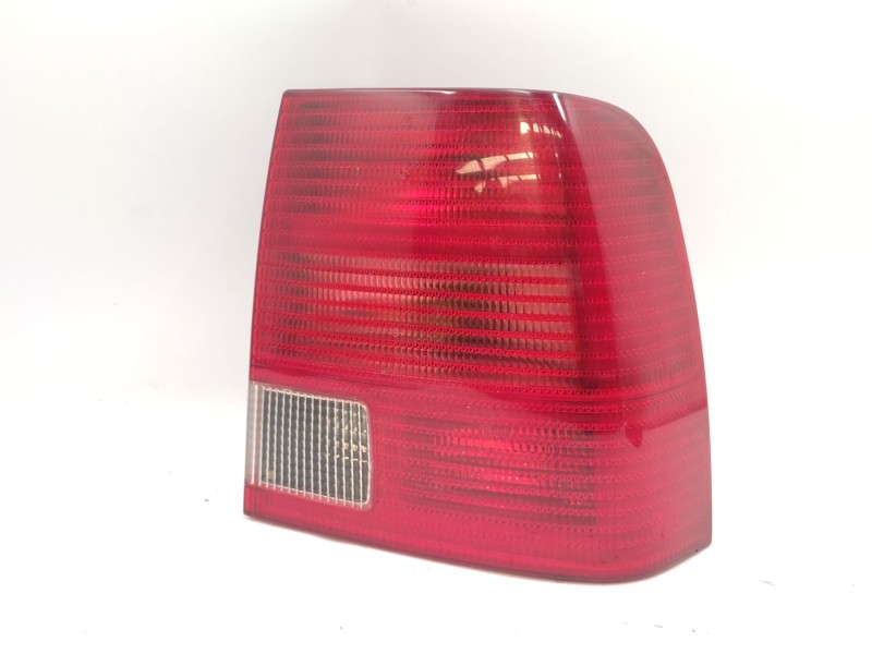 Recambio de piloto trasero derecho para volkswagen passat b5 (3b2) 1.9 tdi referencia OEM IAM  3B5945096G 