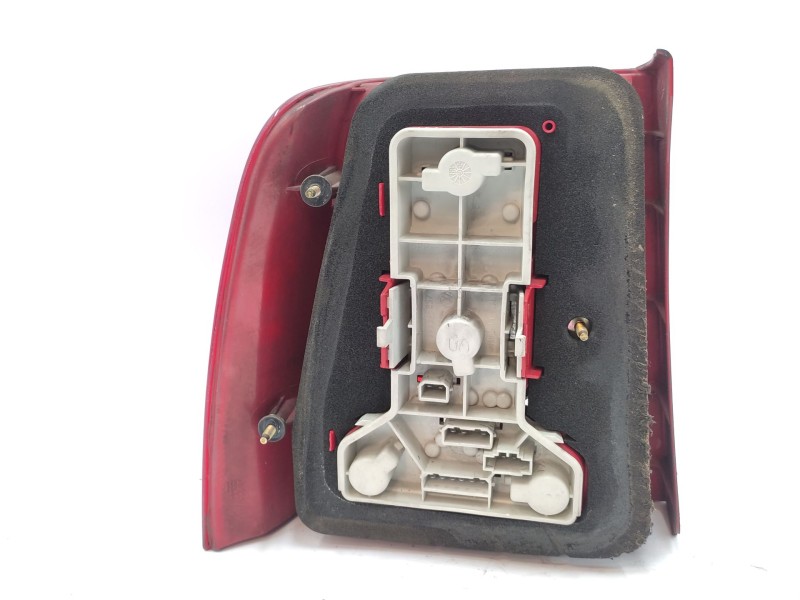 Recambio de piloto trasero derecho para volkswagen passat b5 (3b2) 1.9 tdi referencia OEM IAM  3B5945096G 