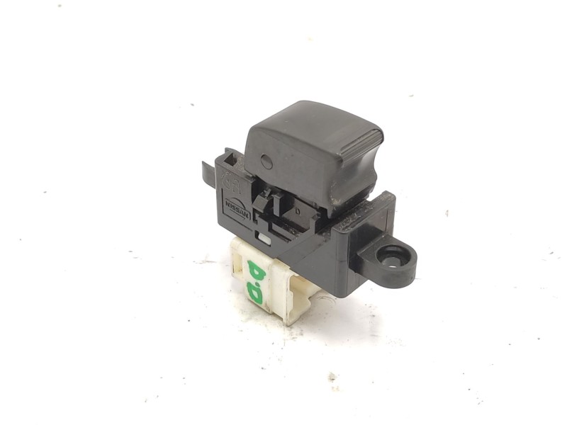 Recambio de mando elevalunas delantero derecho para nissan patrol gr v wagon (y61) 3.0 dti referencia OEM IAM  25410V000 