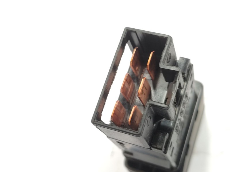 Recambio de interruptor para nissan patrol gr v wagon (y61) 3.0 dti referencia OEM IAM   