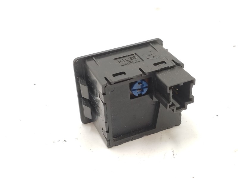 Recambio de interruptor para nissan patrol gr v wagon (y61) 3.0 dti referencia OEM IAM   