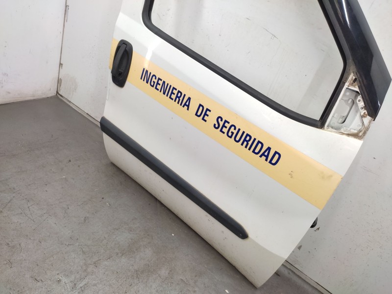 Recambio de puerta delantera derecha para opel combo furgón/monospace (x12) 1.3 cdti (b05) referencia OEM IAM   