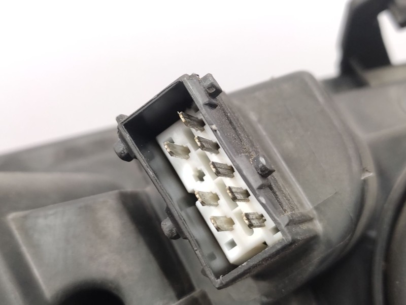 Recambio de faro izquierdo para peugeot 307 (3a/c) 1.4 16v referencia OEM IAM  620886 