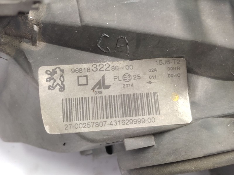 Recambio de faro derecho para peugeot 307 (3a/c) 1.4 16v referencia OEM IAM  620686 