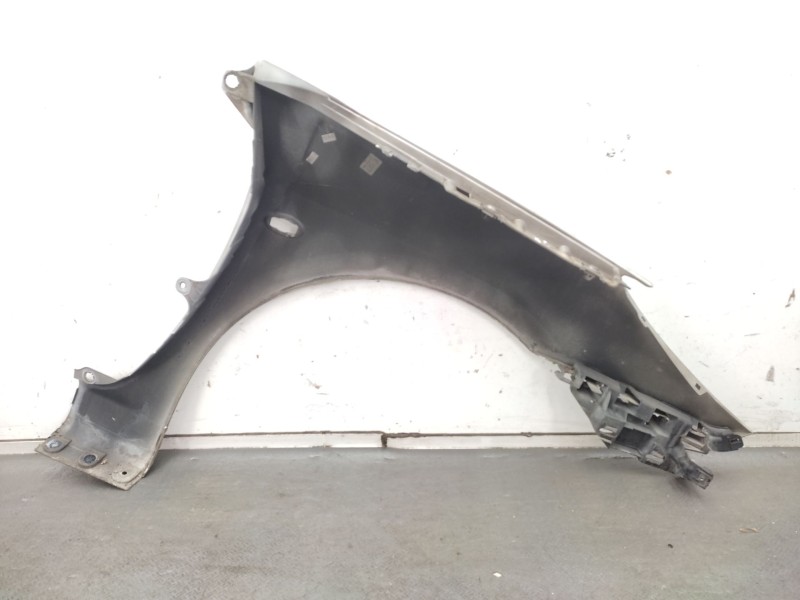 Recambio de aleta delantera izquierda para kia carnival ii (gq) 2.9 crdi referencia OEM IAM  0K55A52211 