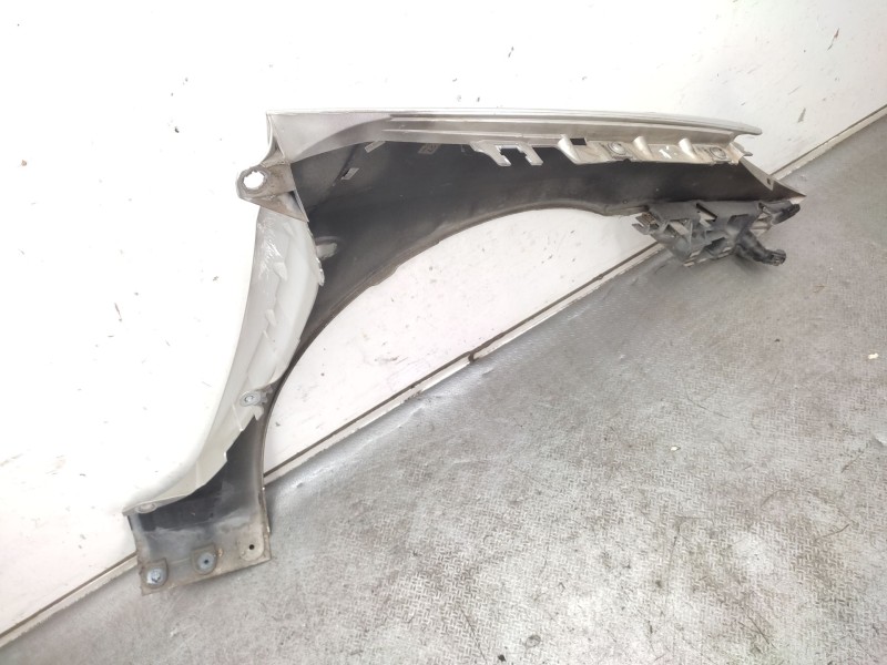 Recambio de aleta delantera izquierda para kia carnival ii (gq) 2.9 crdi referencia OEM IAM  0K55A52211 