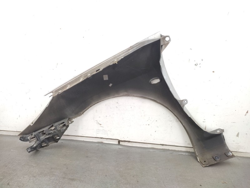 Recambio de aleta delantera derecha para kia carnival ii (gq) 2.9 crdi referencia OEM IAM  0K55A52111 