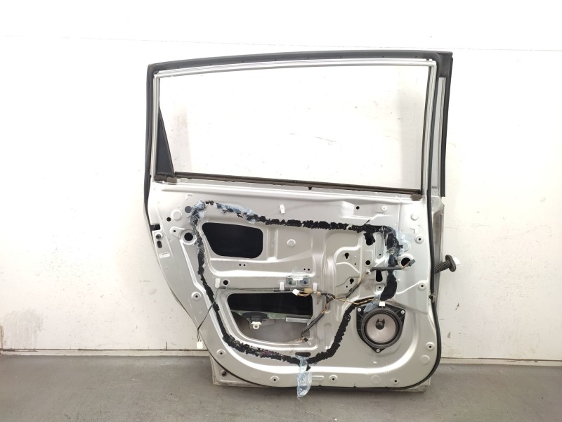 Recambio de puerta trasera izquierda para toyota corolla verso (zer_, zze12_, r1_) 1.8 (znr11_) referencia OEM IAM   
