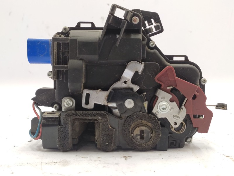 Recambio de cerradura puerta trasera derecha para skoda fabia i combi (6y5) 1.9 tdi referencia OEM IAM   