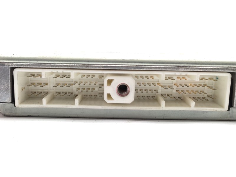 Recambio de centralita motor uce para nissan patrol gr v wagon (y61) 3.0 dti referencia OEM IAM   