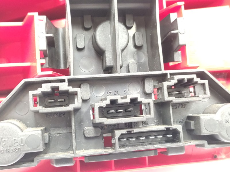 Recambio de piloto trasero izquierdo para volkswagen golf iv (1j1) 1.9 tdi referencia OEM IAM   