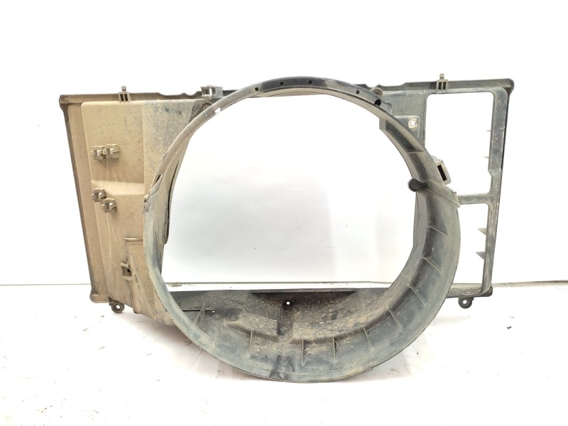 Recambio de panel frontal para nissan patrol gr v wagon (y61) 3.0 dti referencia OEM IAM  62500VC000 