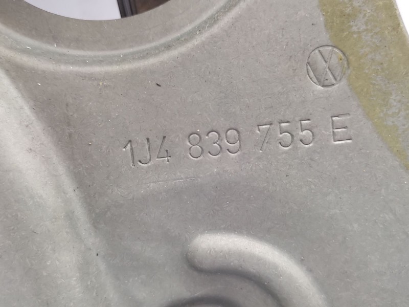 Recambio de elevalunas trasero izquierdo para volkswagen golf iv (1j1) 1.9 tdi referencia OEM IAM   