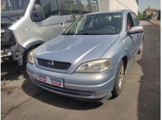 opel astra g berlina del año 2002