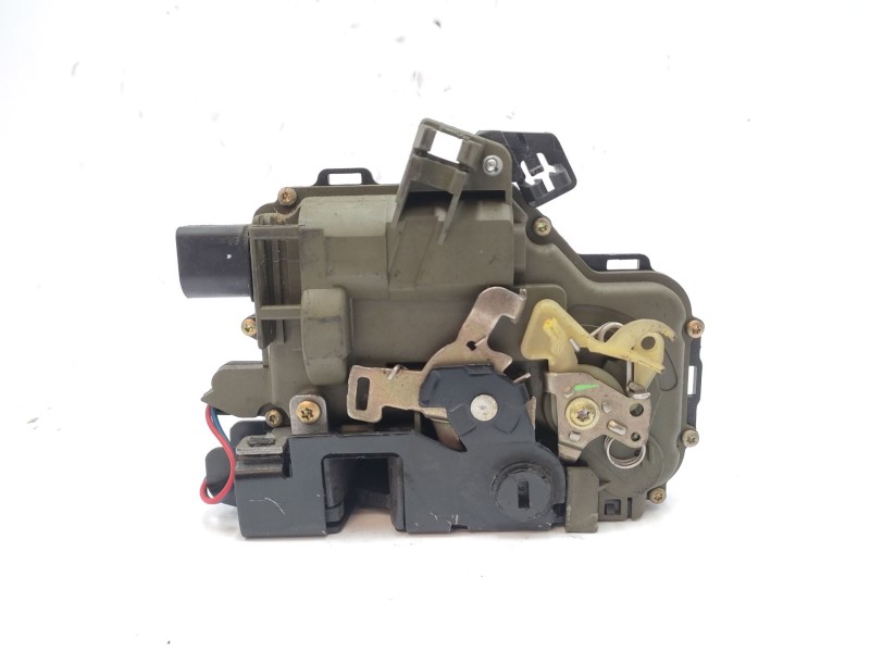 Recambio de cerradura puerta trasera derecha para volkswagen golf iv (1j1) 1.9 tdi referencia OEM IAM   