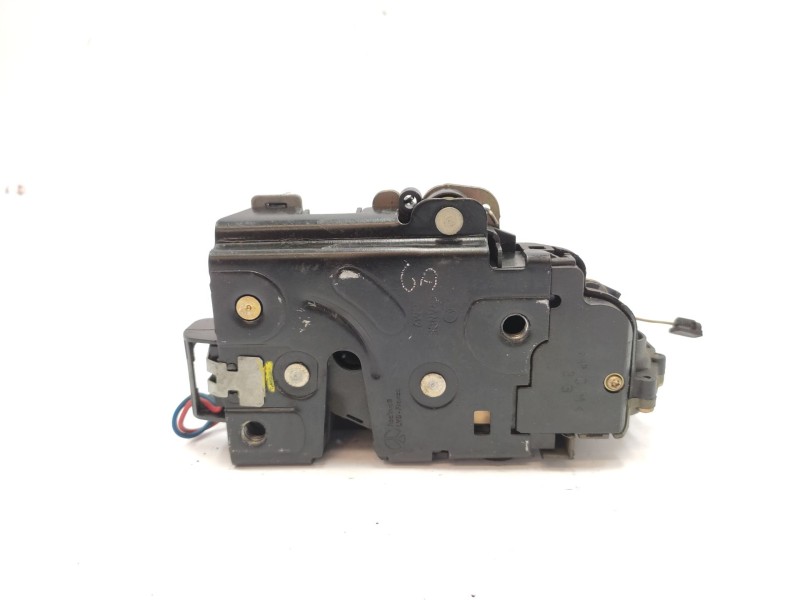 Recambio de cerradura puerta trasera izquierda para volkswagen golf iv (1j1) 1.9 tdi referencia OEM IAM   