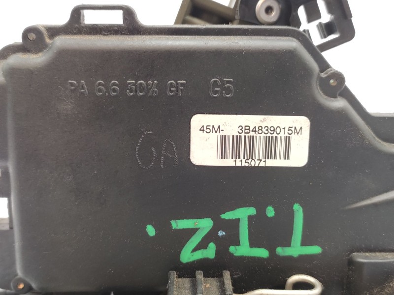 Recambio de cerradura puerta trasera izquierda para volkswagen golf iv (1j1) 1.9 tdi referencia OEM IAM   