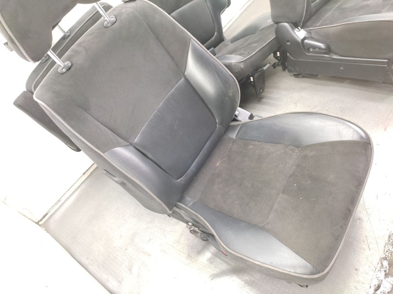 Recambio de juego asientos completo para nissan patrol gr v wagon (y61) 3.0 dti referencia OEM IAM   
