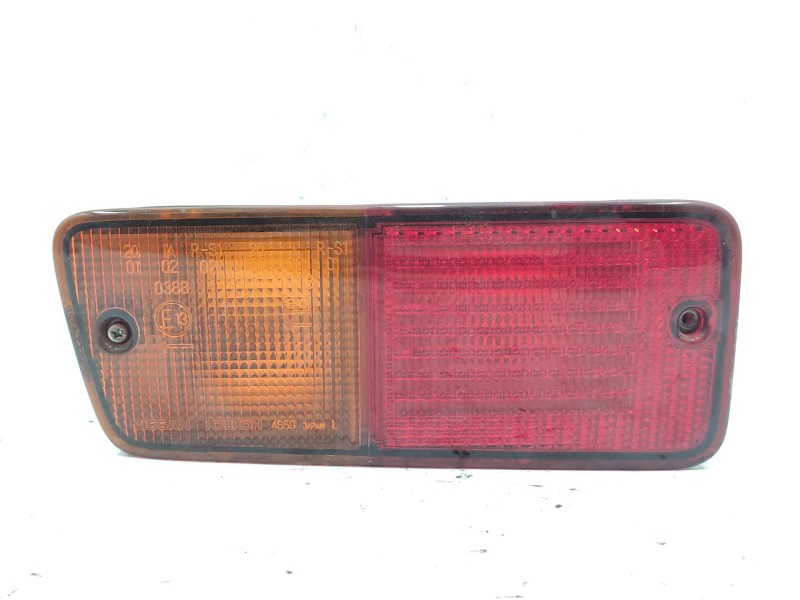 Recambio de piloto trasero derecho paragolpes para nissan patrol gr v wagon (y61) 3.0 dti referencia OEM IAM 26550VB126  