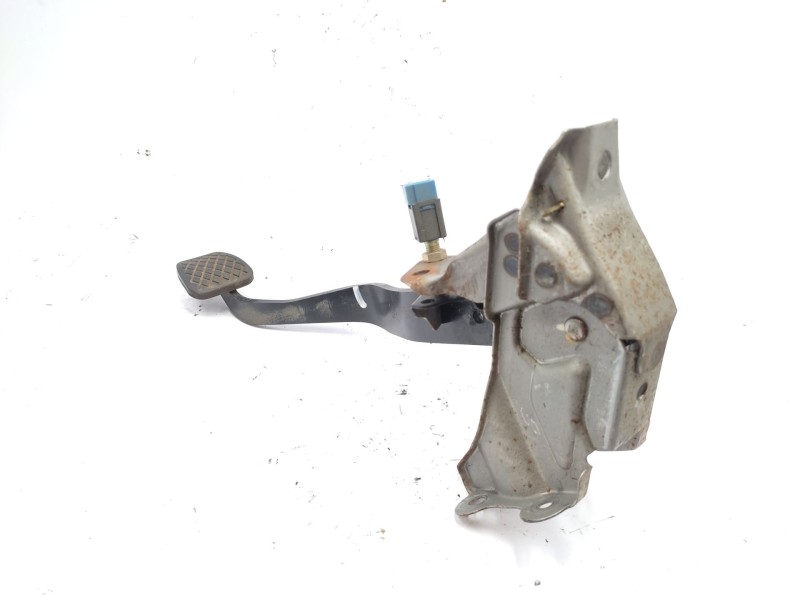 Recambio de pedal freno para nissan patrol gr v wagon (y61) 3.0 dti referencia OEM IAM   