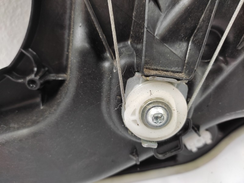 Elevalunas Trasero Izquierdo 51960725  - Fiat 500 X (334) City Cross 4