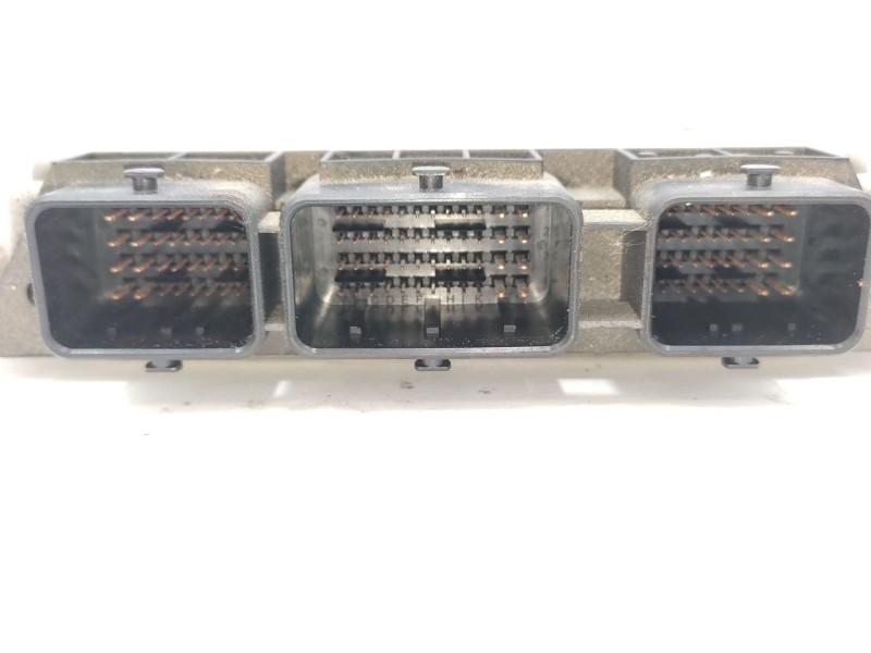 Recambio de centralita motor uce para citroën c4 i (lc_) 1.6 hdi referencia OEM IAM 9664257580  0281013332
