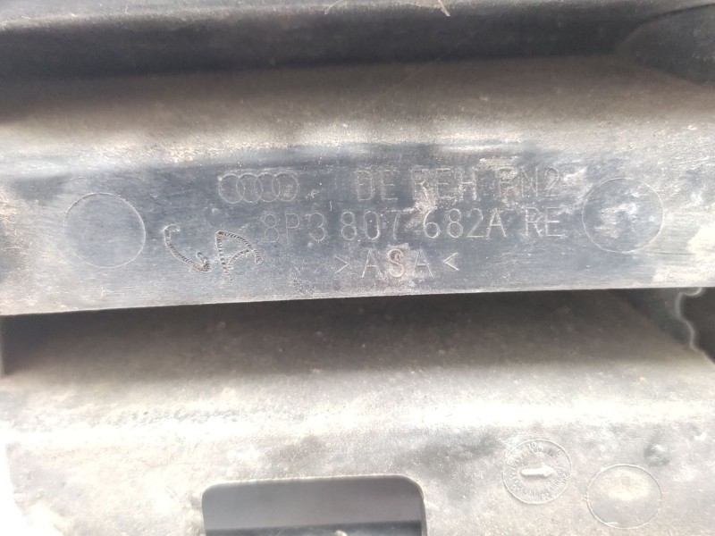 Recambio de rejilla paragolpes derecha para audi a3 (8p1) 2.0 tdi 16v referencia OEM IAM   
