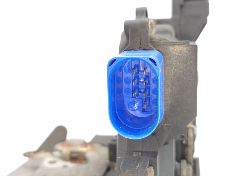 Recambio de cerradura puerta delantera derecha para audi a3 (8p1) 2.0 tdi 16v referencia OEM IAM  4E1837016 