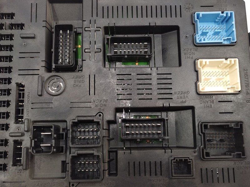 Recambio de caja reles / fusibles para citroën c5 ii (rc_) 2.0 hdi (rcrhrh) referencia OEM IAM   