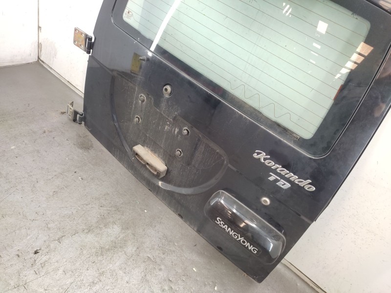 Recambio de porton trasero para ssangyong korando (kj) 2.9 td referencia OEM IAM   