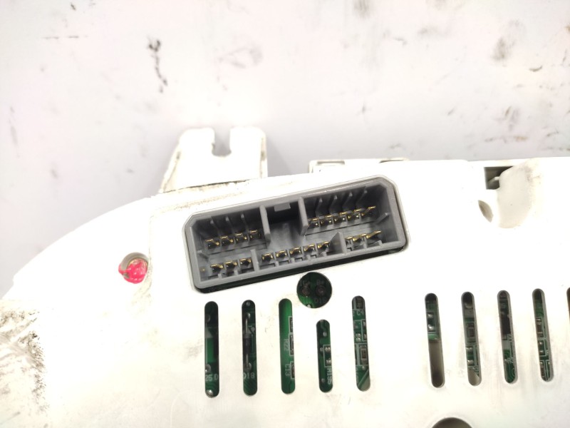 Recambio de cuadro instrumentos para ssangyong korando (kj) 2.9 td referencia OEM IAM   