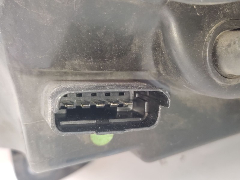 Recambio de faro derecho para renault clio ii (bb_, cb_) 1.5 dci (b/cb08) referencia OEM IAM   