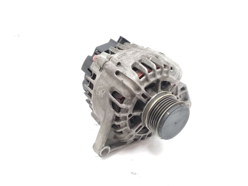 Recambio de alternador para hyundai i30 (fd) 1.6 crdi referencia OEM IAM  373002A601 