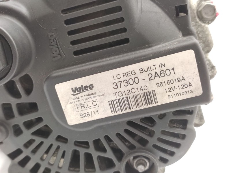 Recambio de alternador para hyundai i30 (fd) 1.6 crdi referencia OEM IAM  373002A601 