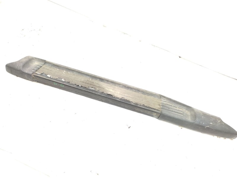 Recambio de estribo para nissan patrol gr v wagon (y61) 3.0 dti referencia OEM IAM   