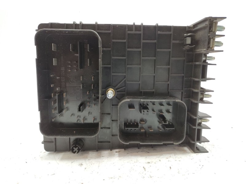 Caja Reles / Fusibles 1k0937124k  - Audi A3 (8p1) 2.0 Tdi 16v 3