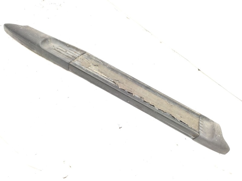 Recambio de estribo para nissan patrol gr v wagon (y61) 3.0 dti referencia OEM IAM   