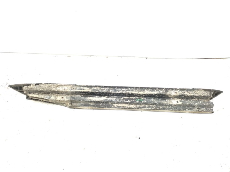 Recambio de estribo para nissan patrol gr v wagon (y61) 3.0 dti referencia OEM IAM   